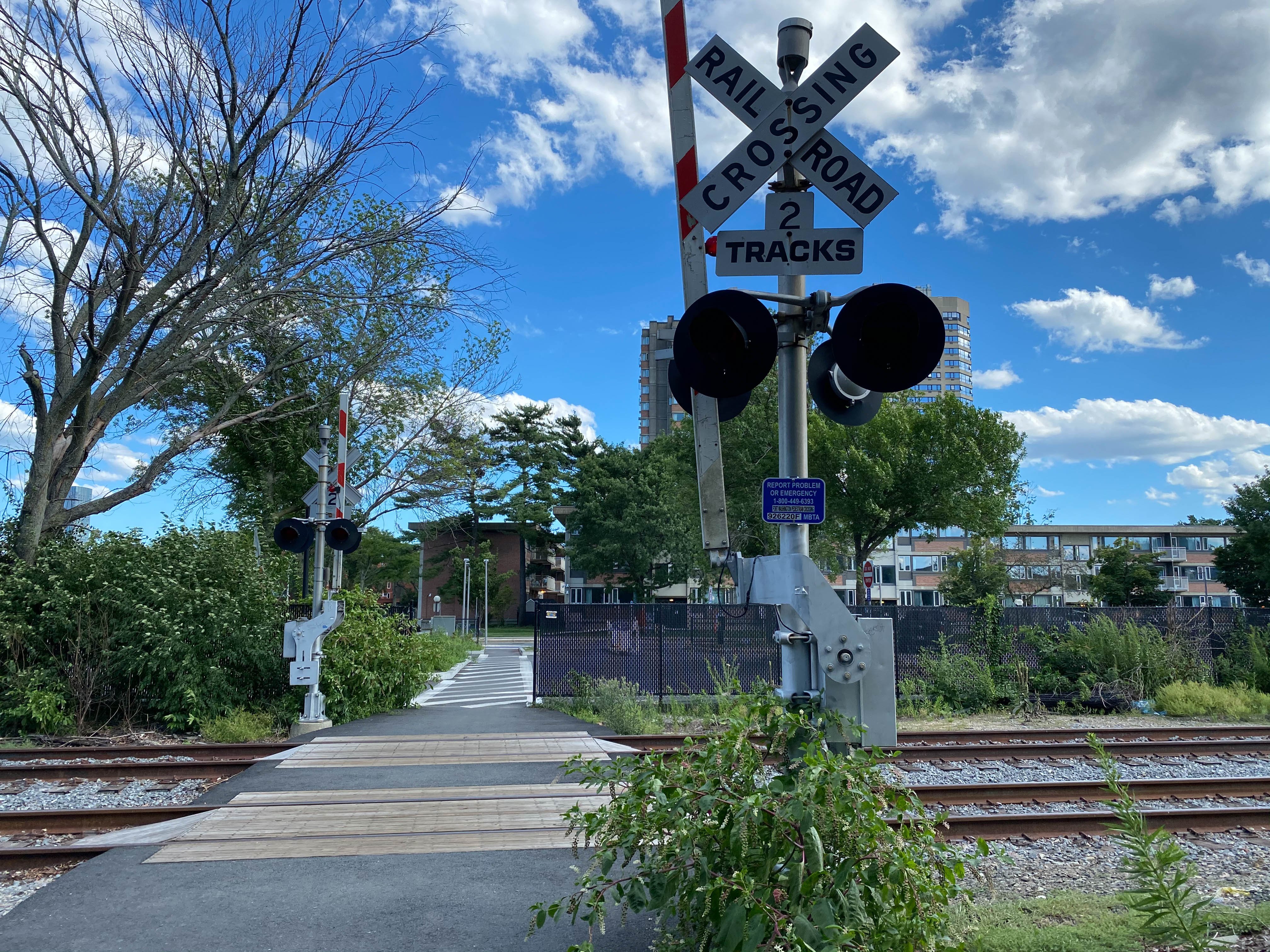 2020.08.03_Social_SafetyMonth_Crossings