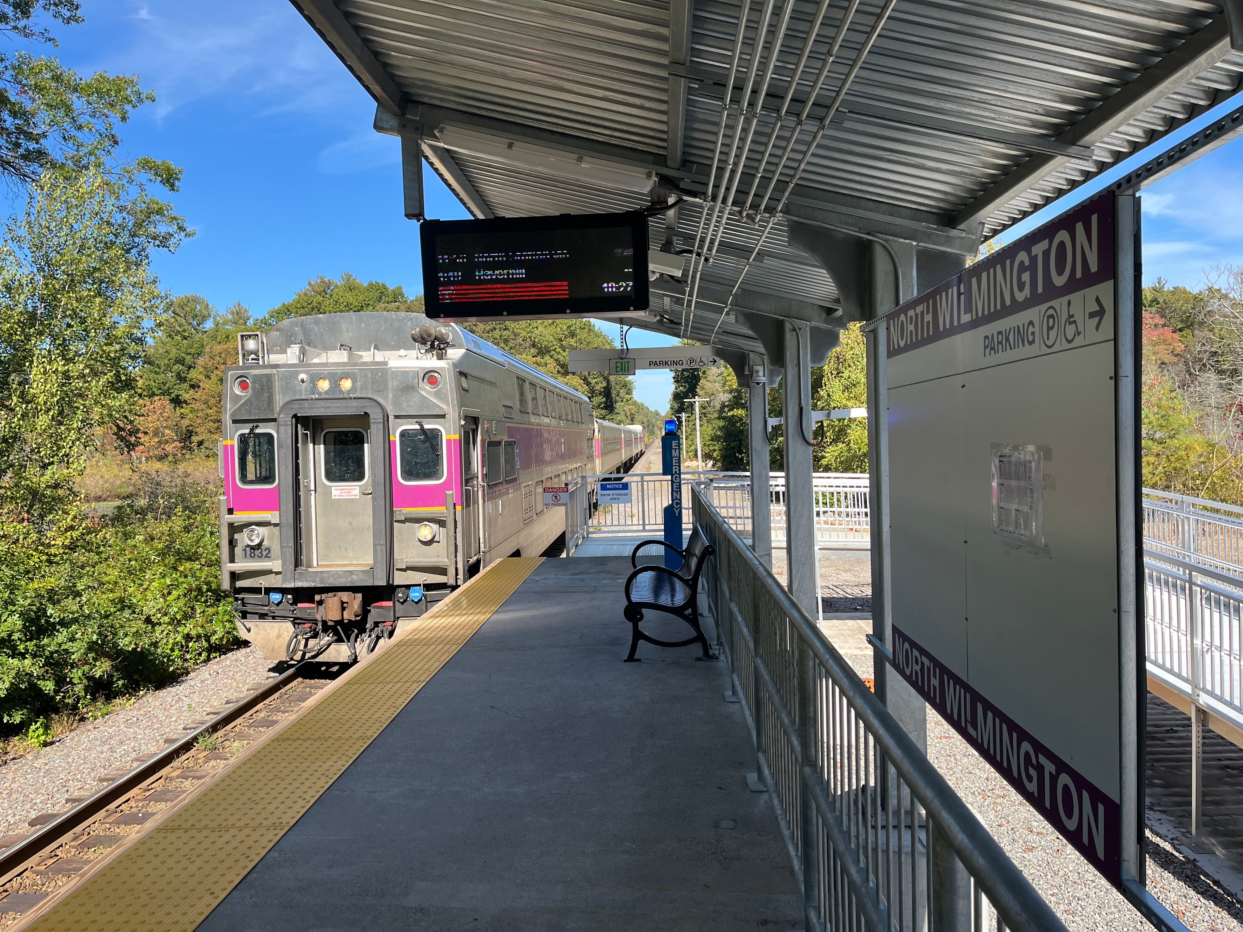 A train approaches the new platform at North Wilmington Station.