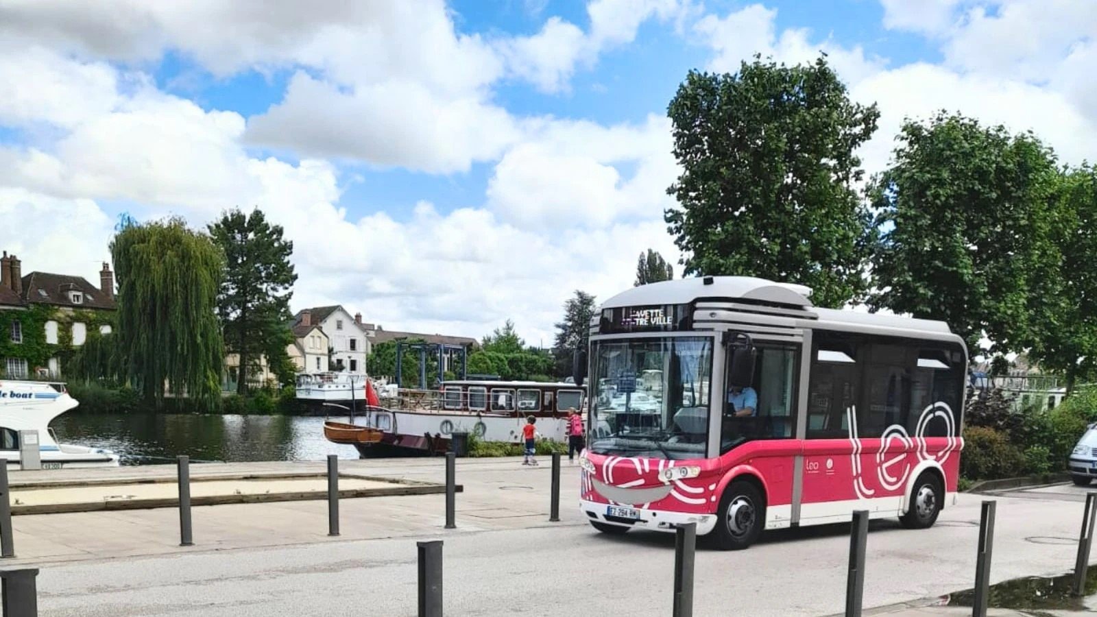 New Contract Secured in Auxerre and Contract Renewal in Bourg-En-Bresse